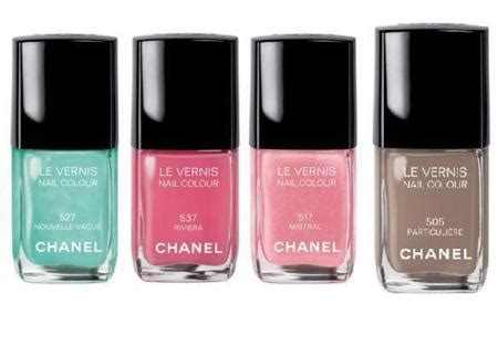 esmaltes de chanel|fotos de pintauñas chanel.